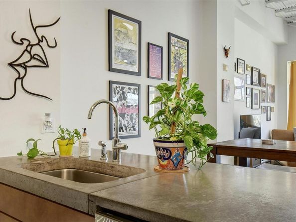 2401 E 6th ST 5068, Austin TX 78702
