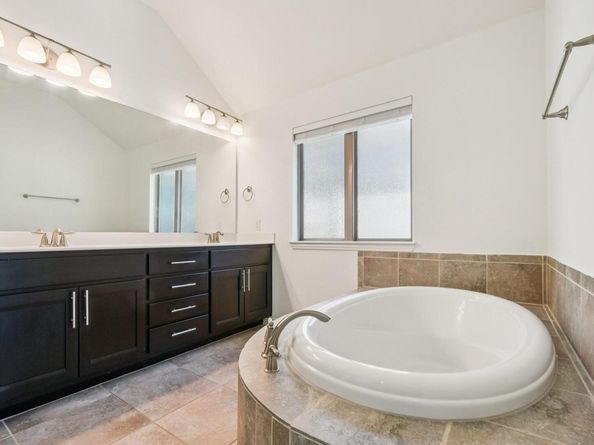 3905 Veneto CIR, Leander TX 78641