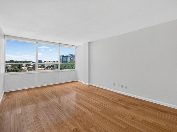 1800 Lavaca ST 512, Austin TX 78701