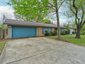 8911 Little Walnut PKWY, Austin TX 78758