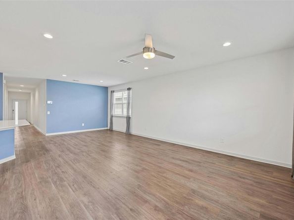 141 Parryi CV, Leander TX 78641