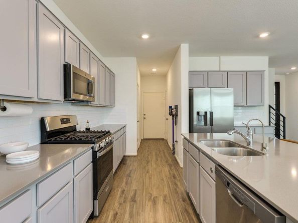 1107 Winifred DR, Austin TX 78748