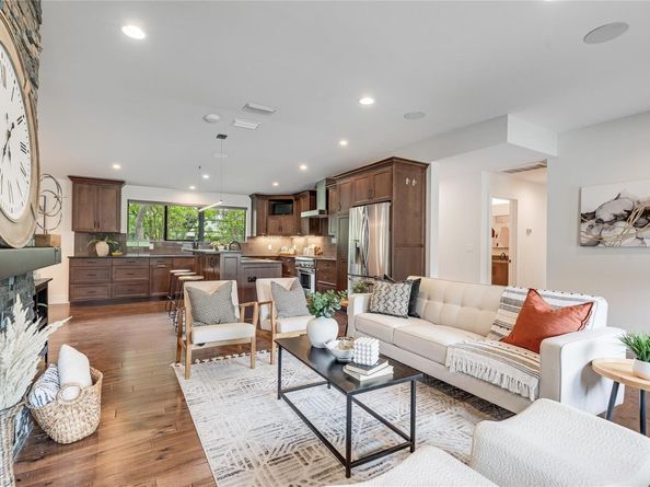 2502 Spring Creek DR, Austin TX 78704