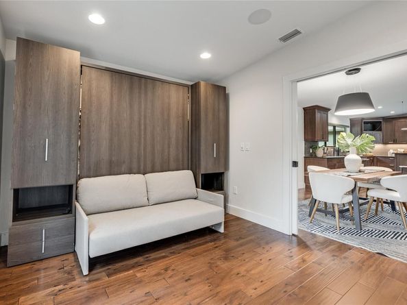 2502 Spring Creek DR, Austin TX 78704