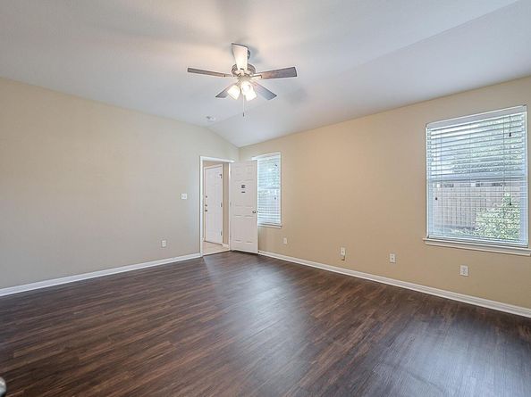 7725 Buckmeadow DR, Georgetown TX 78628