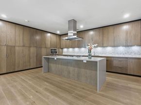 1010 W 10th ST 203, Austin TX 78703