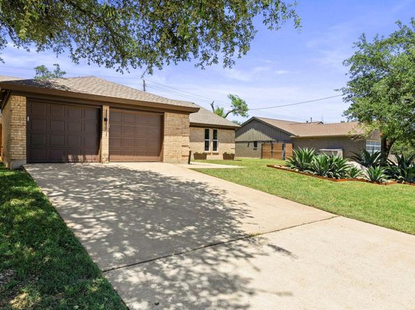 4008 Balcones Woods DR, Austin TX 78759