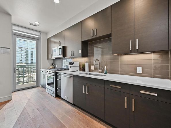 222 West Ave 1505, Austin TX 78701