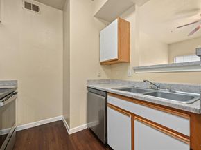 2320 Gracy Farms LN 311, Austin TX 78758