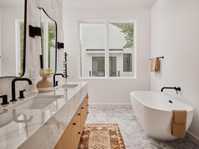 1213 Karen 2, Austin TX 78757