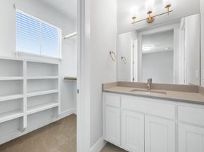 11112 Zimmerman LN 24, Austin TX 78726