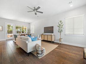 11112 Zimmerman LN 24, Austin TX 78726