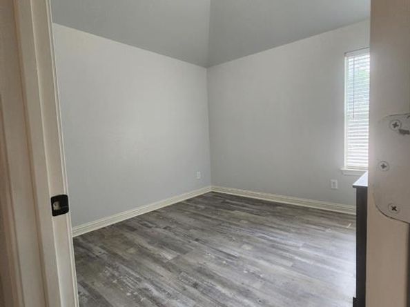2500 National Park BLVD, Austin TX 78747
