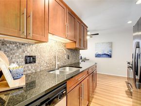 901 E Oltorf ST 201, Austin TX 78704