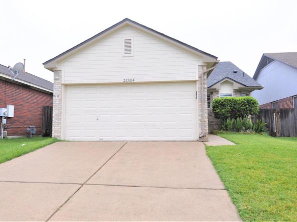 21304 Secretariat Ridge LN, Pflugerville TX 78660