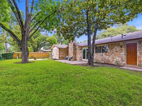 9907 Oak Hollow DR, Austin TX 78758