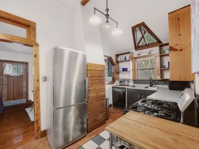 2102 E 17th ST, Austin TX 78702