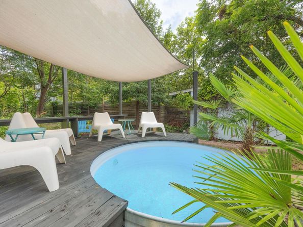 2102 E 17th ST, Austin TX 78702