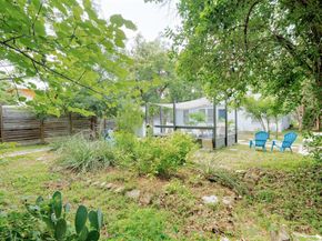 2102 E 17th ST, Austin TX 78702