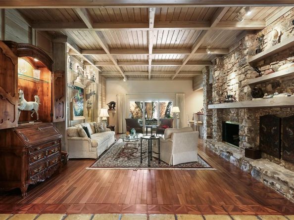 7702 Pleasant Meadow CIR, Austin TX 78731