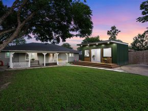 10106 Woodstock DR, Austin TX 78753