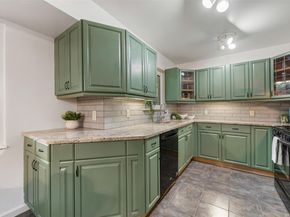 10106 Woodstock DR, Austin TX 78753