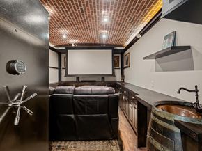 1231 Parkway 2, Austin TX 78703