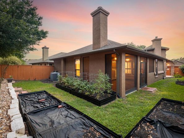 4332 Teravista Club DR 4, Round Rock TX 78665