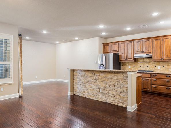 4332 Teravista Club DR 4, Round Rock TX 78665