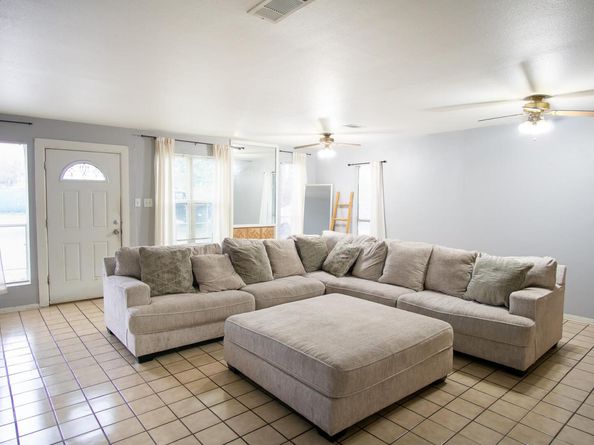 7007 Stonleigh PL, Austin TX 78744