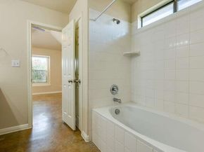 4504 Halliday Ave, Austin TX 78725