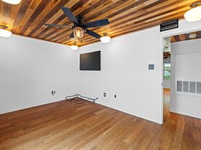 2450 Ashdale DR D106, Austin TX 78757