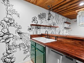 2450 Ashdale DR D106, Austin TX 78757
