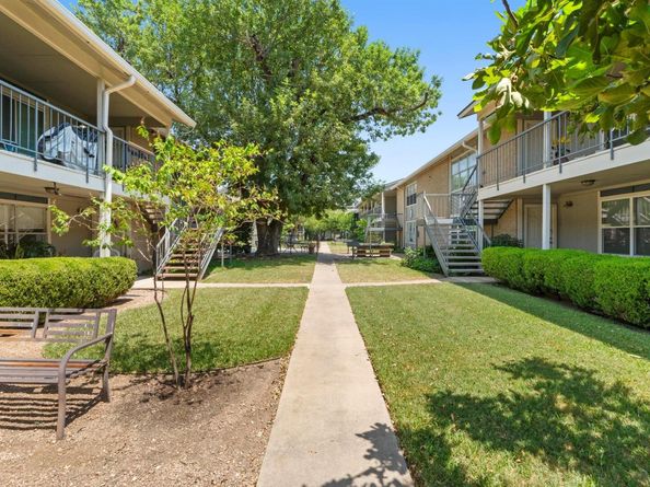 2450 Ashdale DR D106, Austin TX 78757