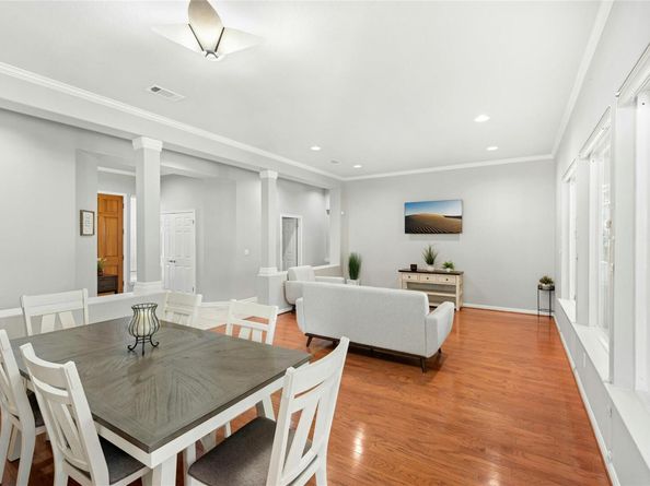 106 Waterlily LN, Georgetown TX 78633