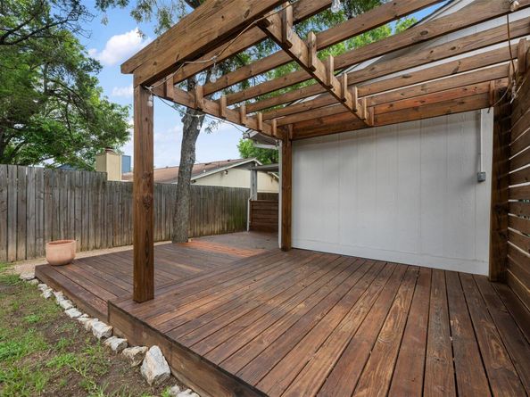 3207 Harpers Ferry LN, Austin TX 78745