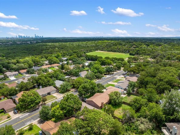 3207 Harpers Ferry LN, Austin TX 78745