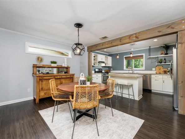 3207 Harpers Ferry LN, Austin TX 78745