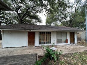 5722 Manor RD, Austin TX 78723