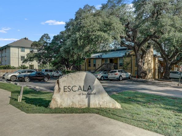 1000 W 26th ST 215, Austin TX 78705