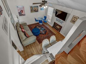 1000 W 26th ST 215, Austin TX 78705