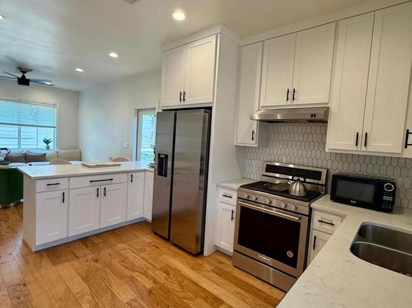 806 Philco DR 2, Austin TX 78745