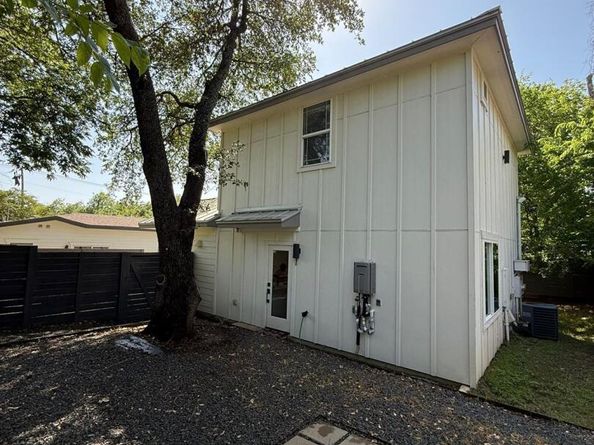 806 Philco DR 2, Austin TX 78745