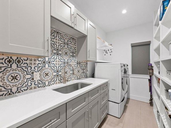1003 Taffy CT, Austin TX 78704
