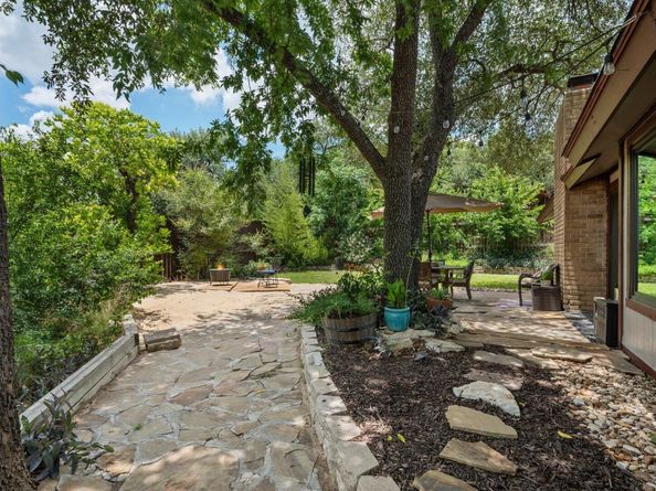 8005 Red Willow DR, Austin TX 78736