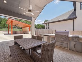 120 Hollytree CT, Georgetown TX 78628