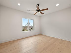 2800 Barton Point DR, Austin TX 78733