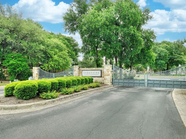 2408 Chambray CT 38, Austin TX 78748