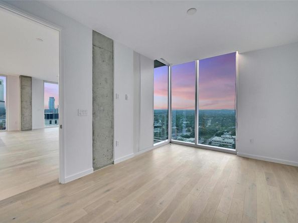 313 W 17th ST 2005, Austin TX 78701