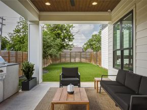 705 W 10th ST, Georgetown TX 78626